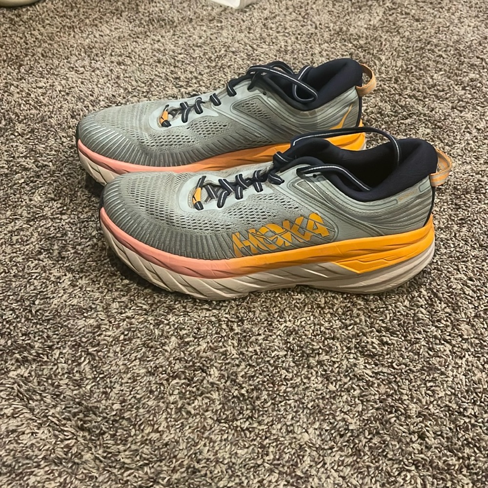 Women’s hokas size 9
